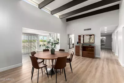 10544 W Prairie Hills Circle, Sun City, AZ 85351 - Photo 11