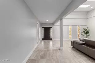 10544 W Prairie Hills Cir, Sun City, AZ 85351 - Photo 9