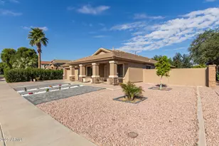 3888 E Bancroft Ct, Gilbert, AZ 85297 - Photo 3