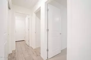 3417 W Alta Vista Rd, Phoenix, AZ 85041 - Photo 9