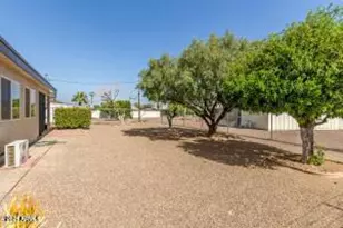 11017 W Alabama Ave, Sun City, AZ 85351 - Photo 11