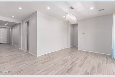 8010 W Atlantis Way, Phoenix, AZ 85043 - Photo 15