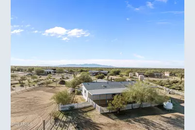 25124 W Saddle Mountain Road, Morristown, AZ 85342 - Photo 35
