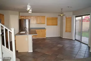 8102 W Hammond Ln, Phoenix, AZ 85043 - Photo 5