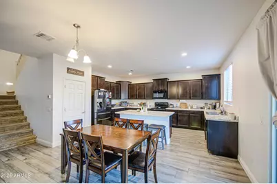 10426 W Crown King Road, Tolleson, AZ 85353 - Photo 11