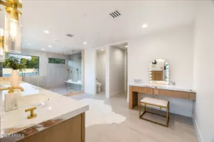 10144 E Sahuaro Dr, Scottsdale, AZ 85260 - Photo 29