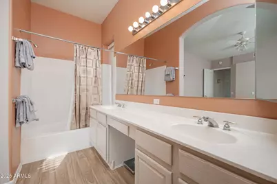 24445 N 38th Terrace, Glendale, AZ 85310 - Photo 15