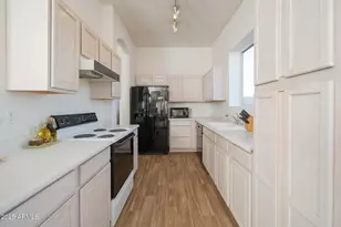 24445 N 38th Terrace, Glendale, AZ 85310 - Photo 9