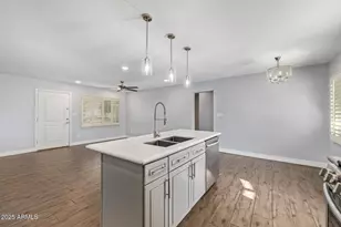 2439 E Minnezona Ave, Phoenix, AZ 85016 - Photo 5