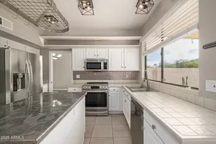 3411 E Desert Trumpet Rd, Phoenix, AZ 85044 - Photo 43