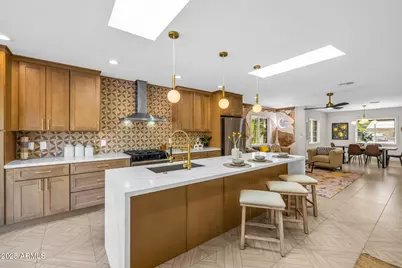 1540 E Cheery Lynn Road, Phoenix, AZ 85014 - Photo 9