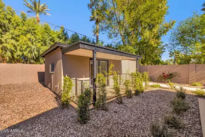1540 E Cheery Lynn Road, Phoenix, AZ 85014 - Photo 25
