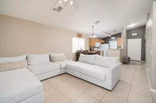 10281 N 94th Dr, Peoria, AZ 85345 - Photo 3