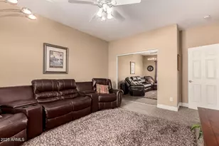 203 W Desert Flower Ln, Phoenix, AZ 85045 - Photo 37