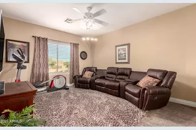 203 W Desert Flower Lane, Phoenix, AZ 85045 - Photo 35