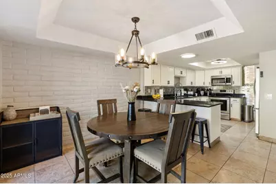 7802 E Mackenzie Drive, Scottsdale, AZ 85251 - Photo 9