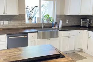 19549 E Scenic Loop Road E, Black Canyon City, AZ 85324 - Photo 7