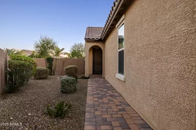 10037 W Cashman Drive, Peoria, AZ 85383 - Photo 3