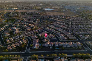 10037 W Cashman Dr, Peoria, AZ 85383 - Photo 47