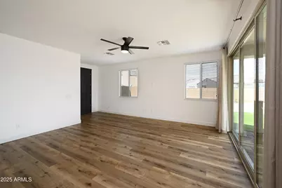 10037 W Cashman Drive, Peoria, AZ 85383 - Photo 7