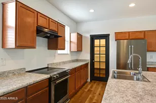 10037 W Cashman Dr, Peoria, AZ 85383 - Photo 13