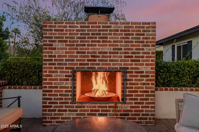 4021 E Glenrosa Avenue, Phoenix, AZ 85018 - Photo 9