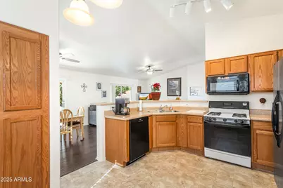 2186 Santa Fe Trail, Sierra Vista, AZ 85635 - Photo 13