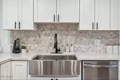 8302 E Windsor Avenue, Scottsdale, AZ 85257 - Photo 7