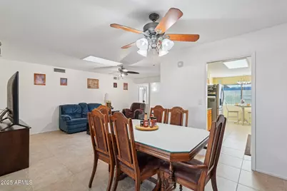 11165 W Cameo Drive, Sun City, AZ 85351 - Photo 9