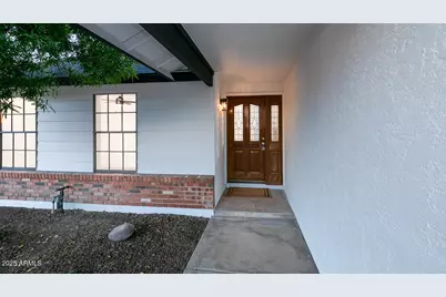 1519 W Mission Drive, Chandler, AZ 85224 - Photo 5