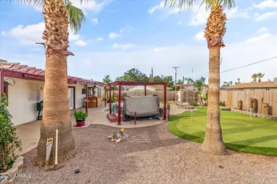 834 E Granada Avenue, Apache Junction, AZ 85119 - Photo 27