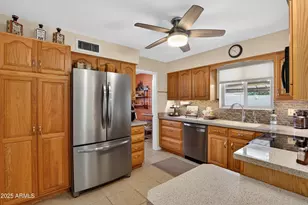 649 N 61st Pl, Mesa, AZ 85205 - Photo 11