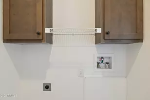 18110 N Amelia Dr, Maricopa, AZ 85139 - Photo 31