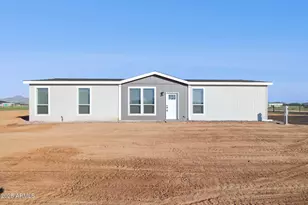 18110 N Amelia Dr, Maricopa, AZ 85139 - Photo 1