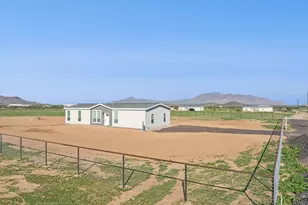 18110 N Amelia Dr, Maricopa, AZ 85139 - Photo 37