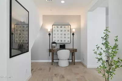 11867 W Burnside Trail, Peoria, AZ 85383 - Photo 9