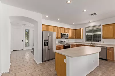 20507 N 89th Drive, Peoria, AZ 85382 - Photo 11