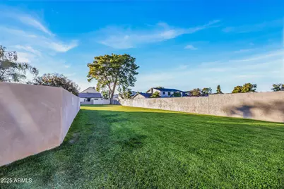 1180 E Belmont Avenue, Phoenix, AZ 85020 - Photo 25