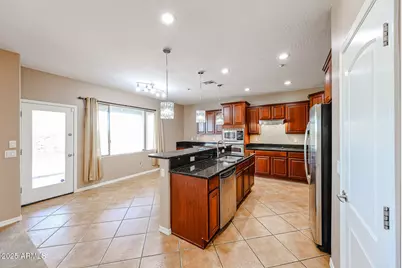 9121 W Plum Road, Peoria, AZ 85383 - Photo 5