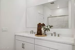 11868 W Burnside Trail, Peoria, AZ 85383 - Photo 17