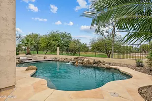 2604 E Glass Ln, Phoenix, AZ 85042 - Photo 37