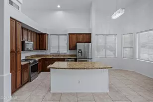 2604 E Glass Ln, Phoenix, AZ 85042 - Photo 15