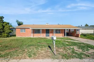 528 E Laurel Dr, Casa Grande, AZ 85122 - Photo 1