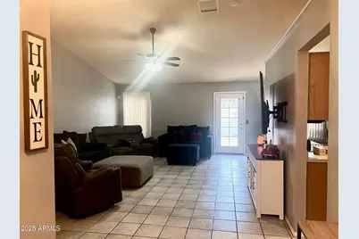 6726 N 79th Avenue, Glendale, AZ 85303 - Photo 3