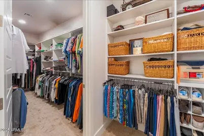 5250 E Deer Valley Drive #304, Phoenix, AZ 85054 - Photo 17