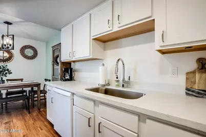 7906 E Keim Drive, Scottsdale, AZ 85250 - Photo 15