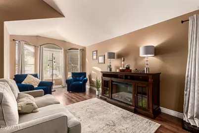 17107 N Elko Drive, Surprise, AZ 85374 - Photo 5