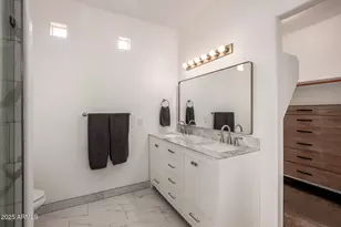 3221 N 37th St, Phoenix, AZ 85018 - Photo 23