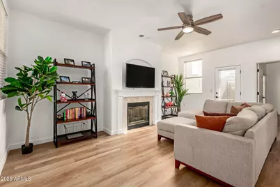 3221 N 37th Street #4, Phoenix, AZ 85018 - Photo 5