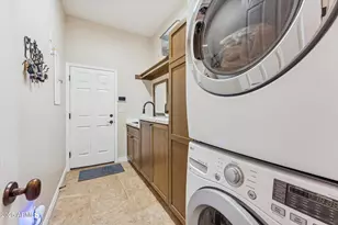 1403 W Leisure Ct, Phoenix, AZ 85086 - Photo 25